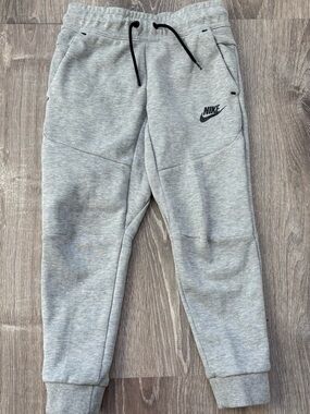 Nike Tech Kids' Gray Fleece Jogger Pants Size XS